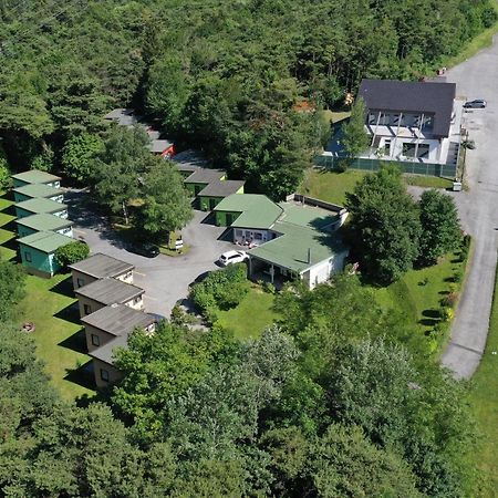 Motel - Hôtel Inter-Alp à St-Maurice Saint-Maurice Buitenkant foto