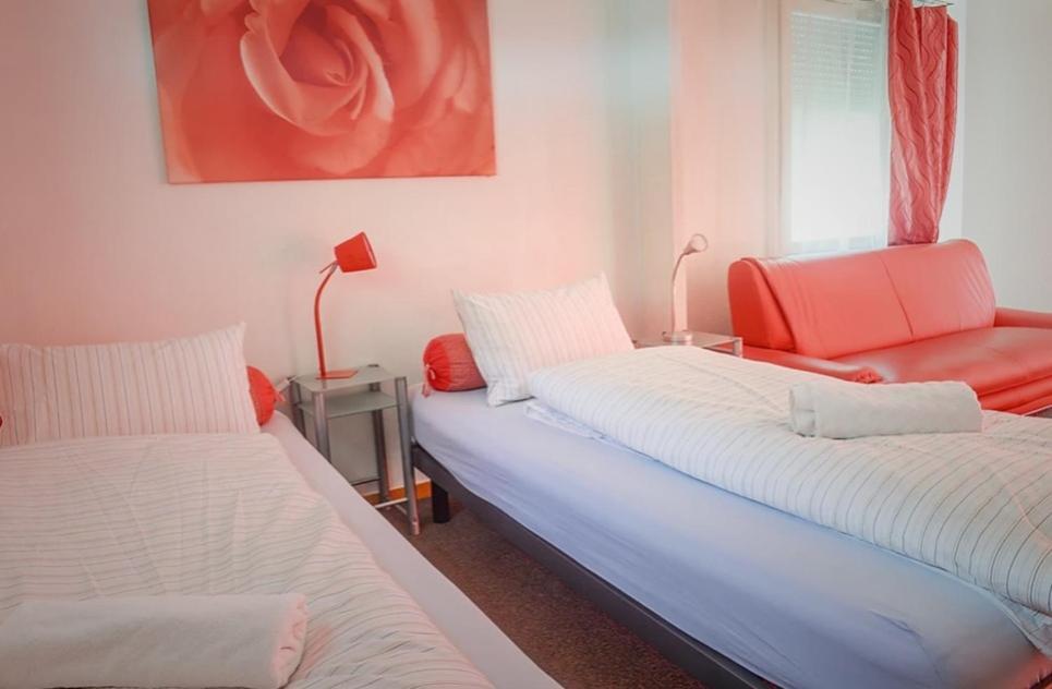 Motel - Hôtel Inter-Alp à St-Maurice Saint-Maurice Buitenkant foto